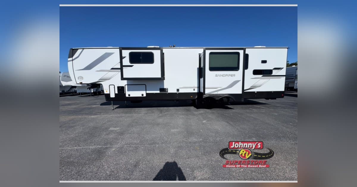 Johnny's RV Superstore Expands Fifth Wheel Inventory to Meet Growing Demand for Family Travel