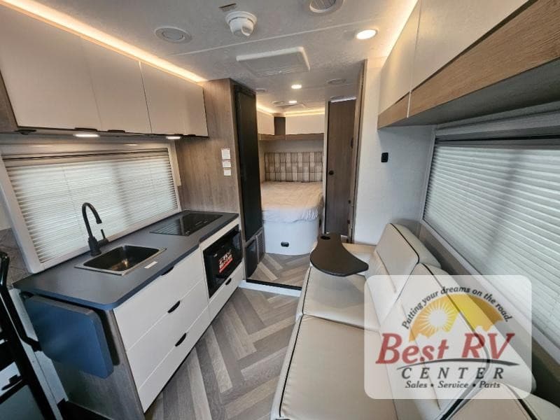 Best RV Center Adjusts Inventory Strategy Amid Seasonal Demand and Supply Chain Fluctuations