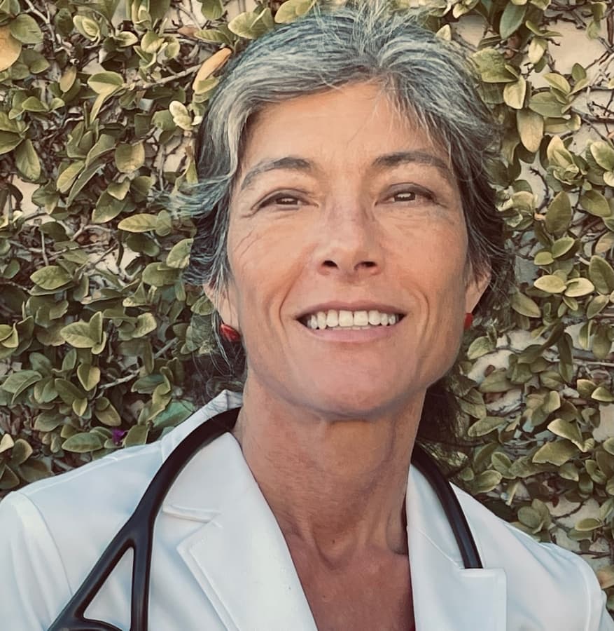 Dr. Julie Taguchi Scholarship Opens Applications for 2025, Targeting Future Healthcare Innovators